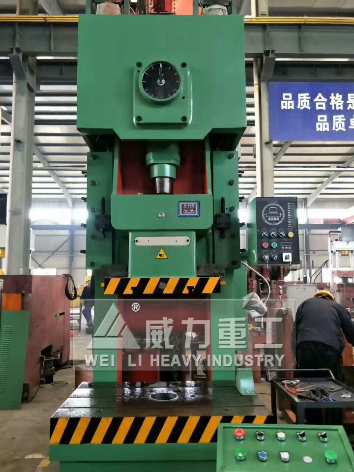 高速沖床壓力機