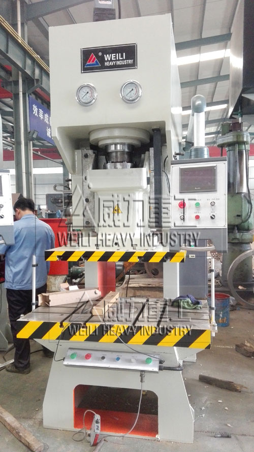 200噸伺服液壓沖床