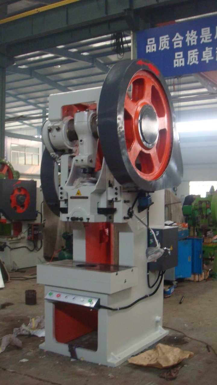 100噸沖床實物圖