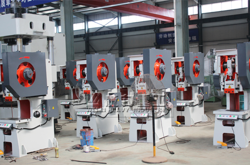 JB21開式固定臺深喉口沖壓機床（沖床）多臺車間現場實拍圖